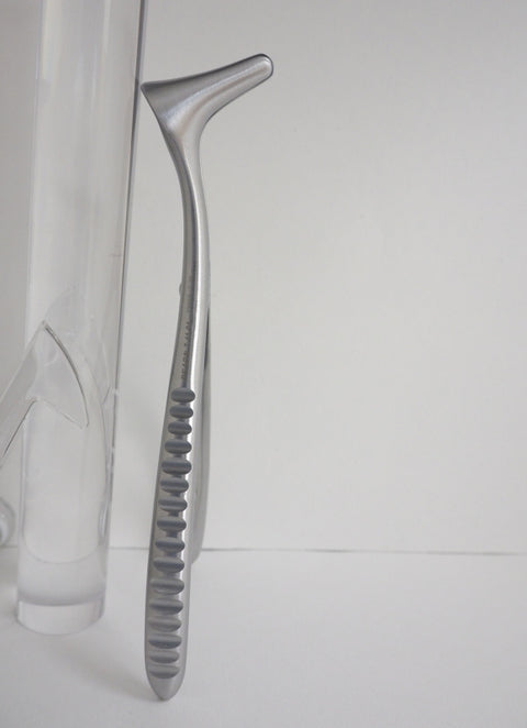 Side view of Hartmann Nasal Speculum 7.11.01