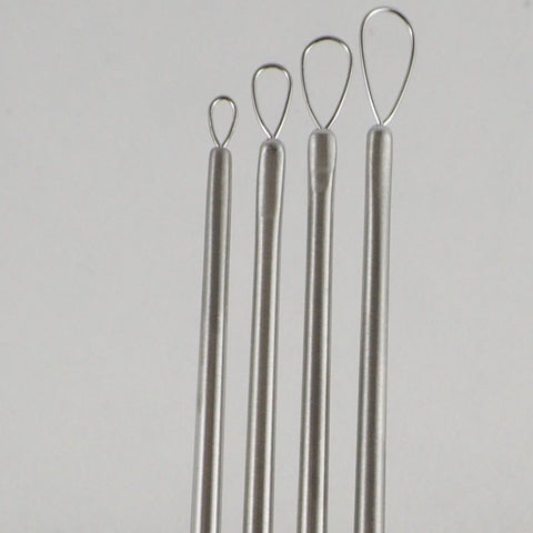 Wire ear loops called billeau Ear loops