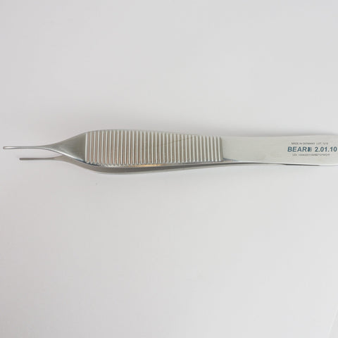 BEAR-ENT Adson Dressing forceps have serrations instead of teeth, and are designed to grasp and hold gauze and dressing during a surgical procedure.