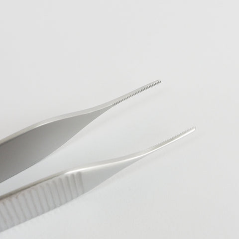Adson Dressing Forceps, item #2.01.10, close up of serrated tips