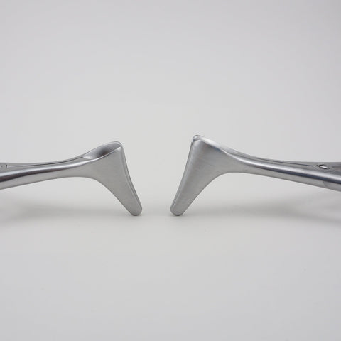 Comparison of the nasal tips between the small and medium nasal specula